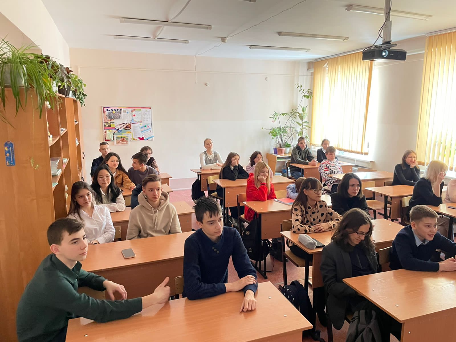 Постер к социальной практике: Коробка добра