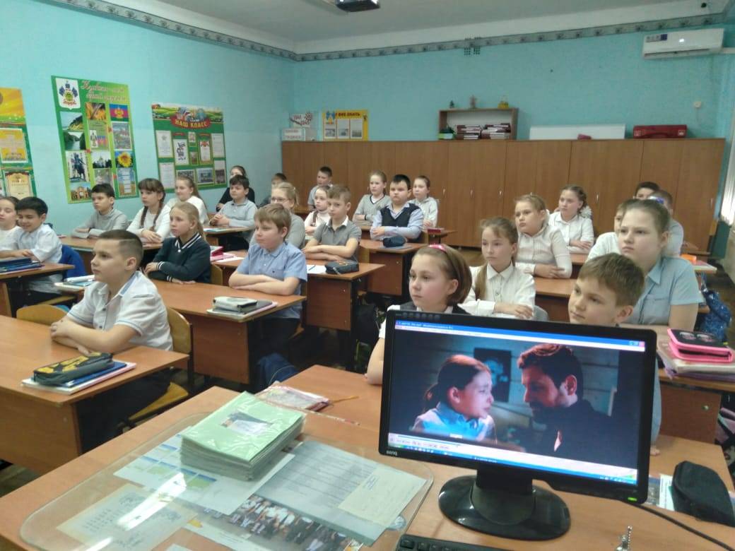 Постер к социальной практике: Внимательность и неравнодушие к окружающему миру