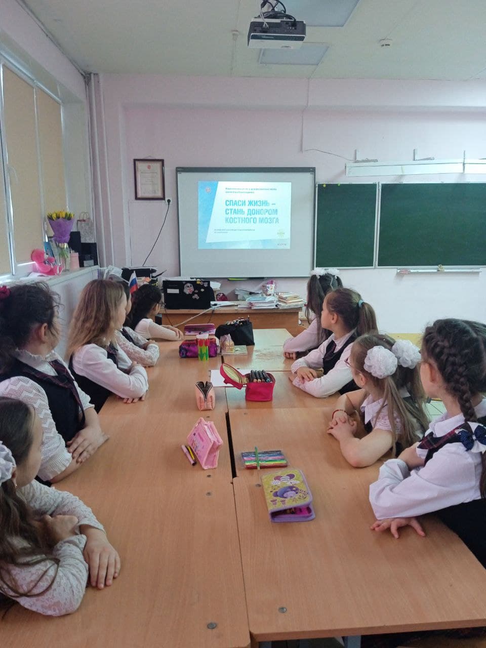 Постер к социальной практике: Внимание к ближнему невозможно без отзывчивости и неравнодушия