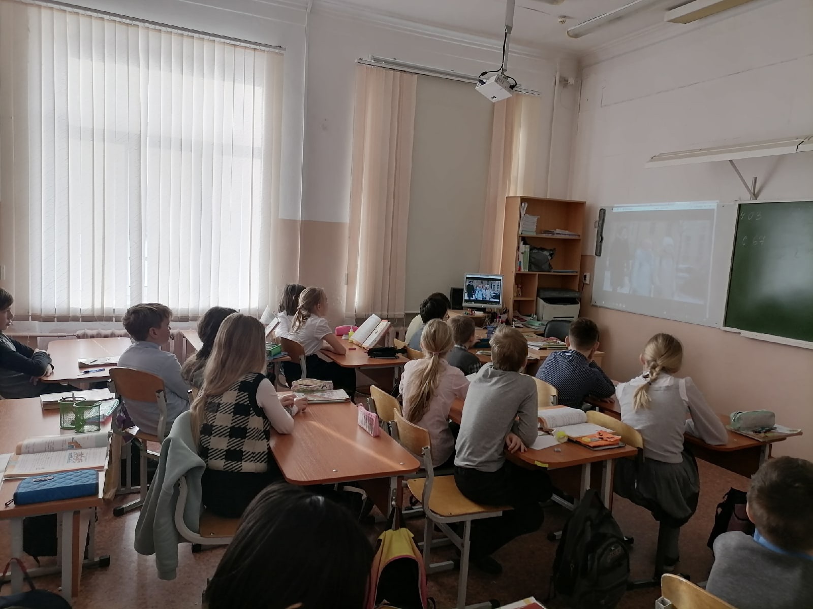 Постер к социальной практике: МБОУ "Лицей №23" Киноурок 8 Марта.Просмотр.Отчёт.