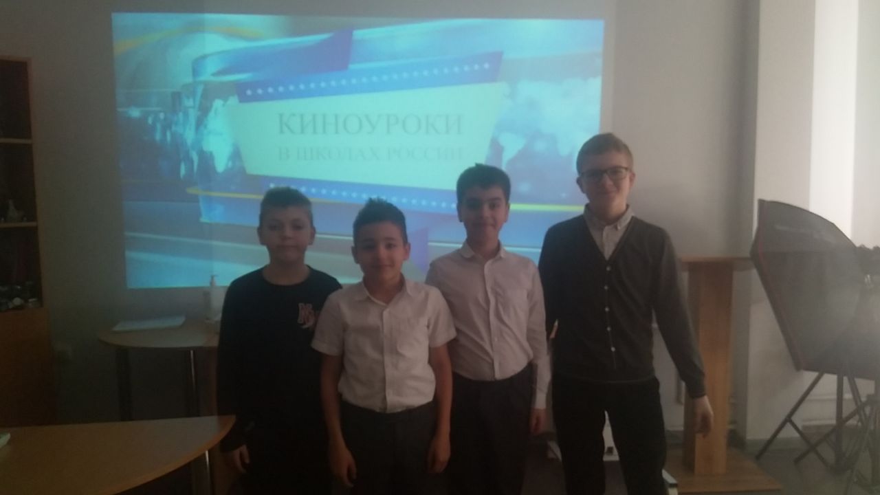 Постер к социальной практике: Организация досуга "Бионический рисунок"