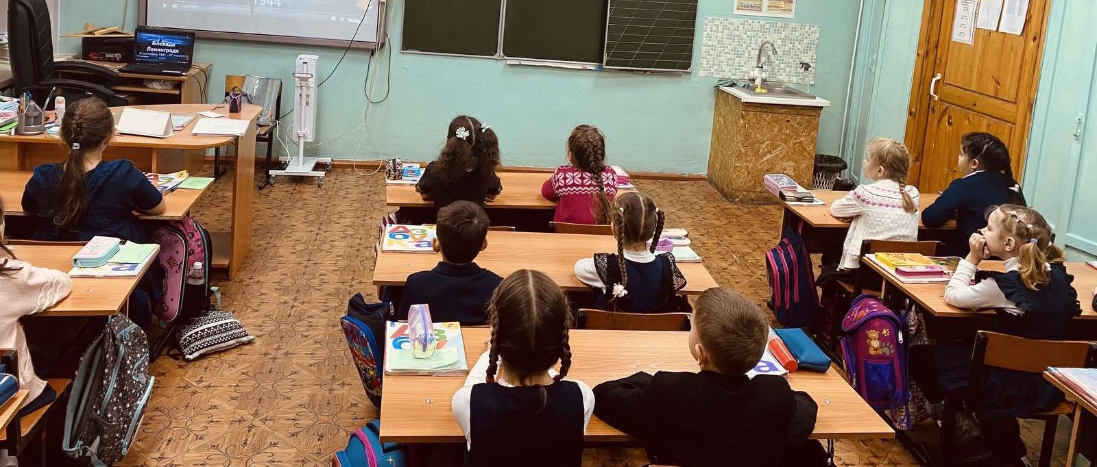 Постер к социальной практике: 8 марта (Качество: Внимательность, наблюдательность )