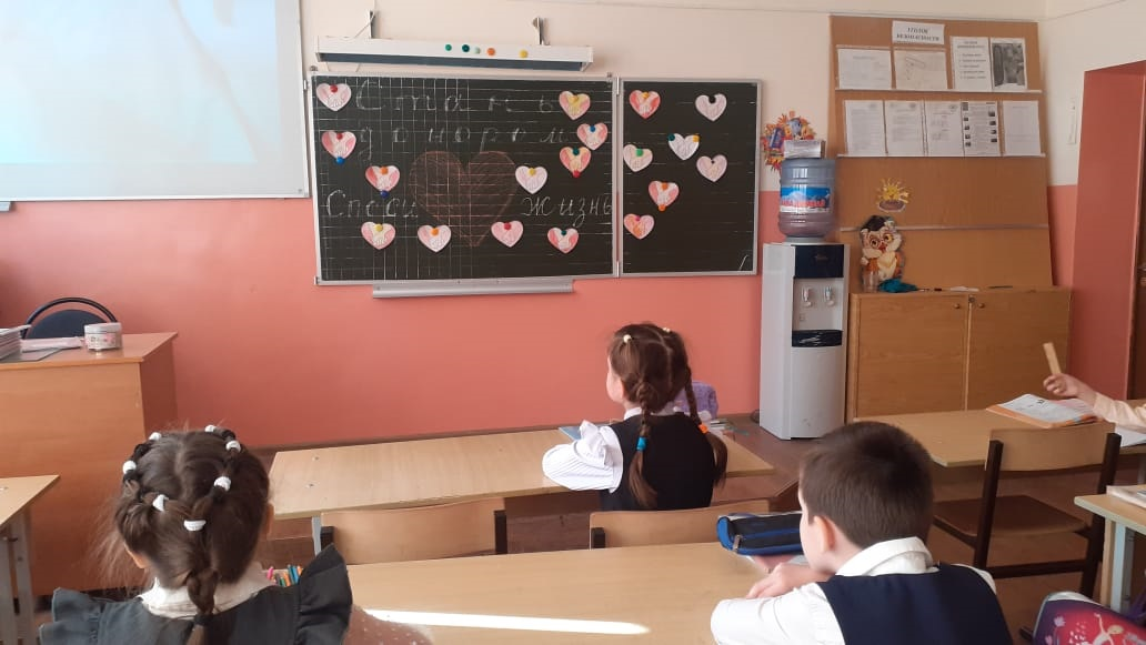 Постер к социальной практике: Все помогают всем