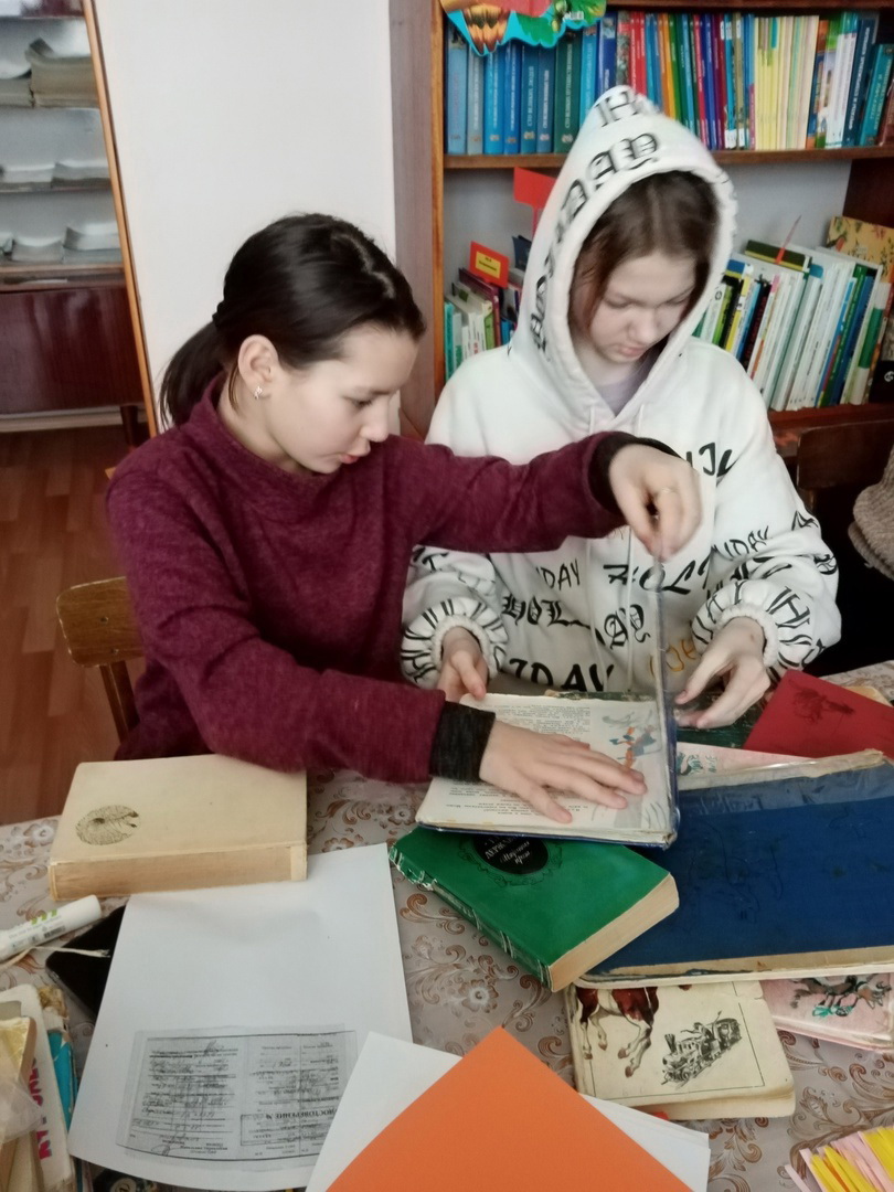 Постер к социальной практике: Книжкин доктор