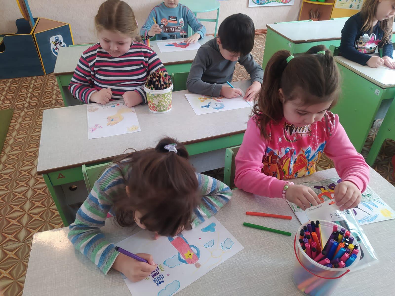 Постер к социальной практике: Мой герой,который решает все проблемы