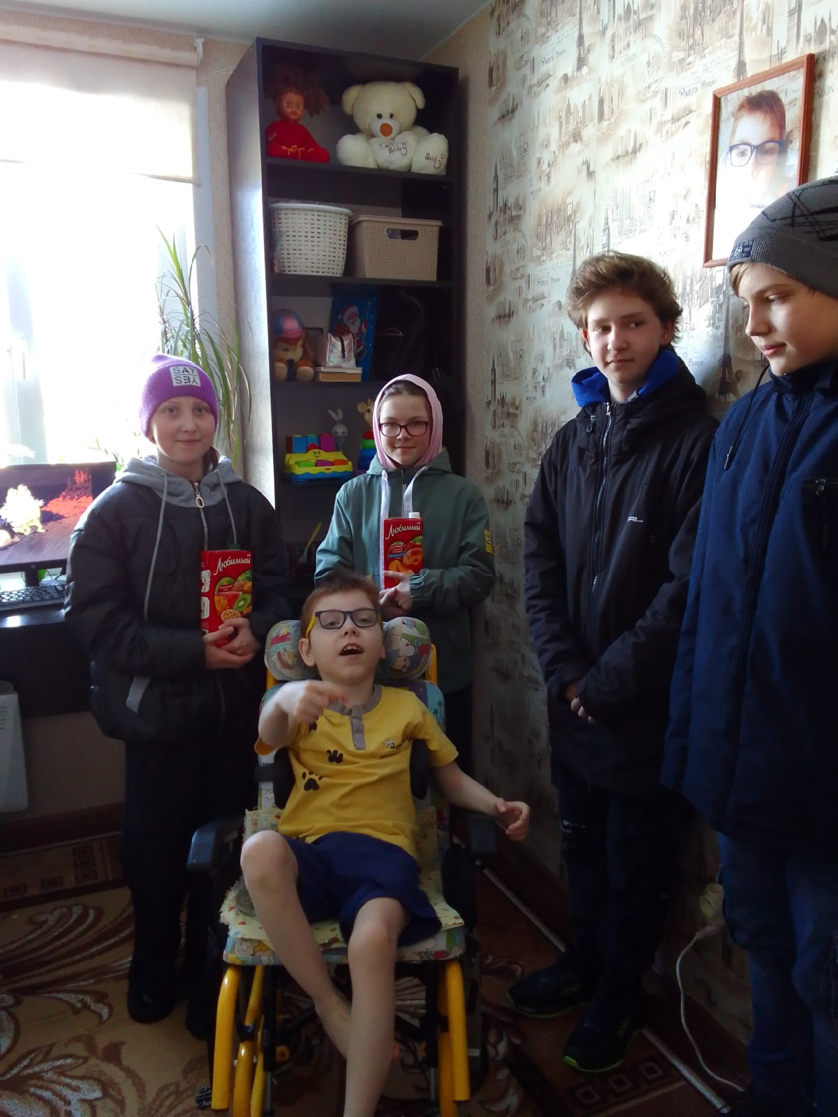 Постер к социальной практике: "Все помогают всем"