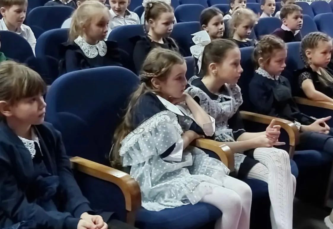 Постер к социальной практике: Внимательность, наблюдательсть